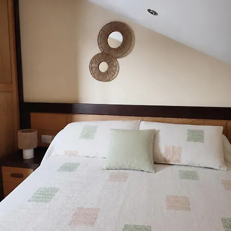 Duplex Con Jardin A Casina De Divina شقة *